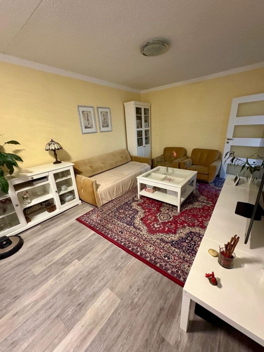 Prenájom bytu 3-izbový 74 m², Kyjevská, Třebíč, Kraj Vysočina Prenájom bytu 3-izbový 74 m², Kyjevská, Třebíč, Kraj Vysočina