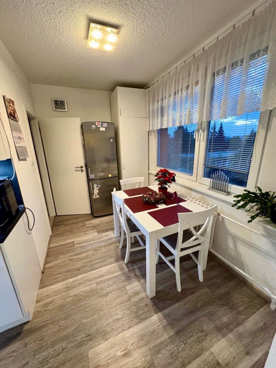 Prenájom bytu 3-izbový 74 m², Kyjevská, Třebíč, Kraj Vysočina Prenájom bytu 3-izbový 74 m², Kyjevská, Třebíč, Kraj Vysočina