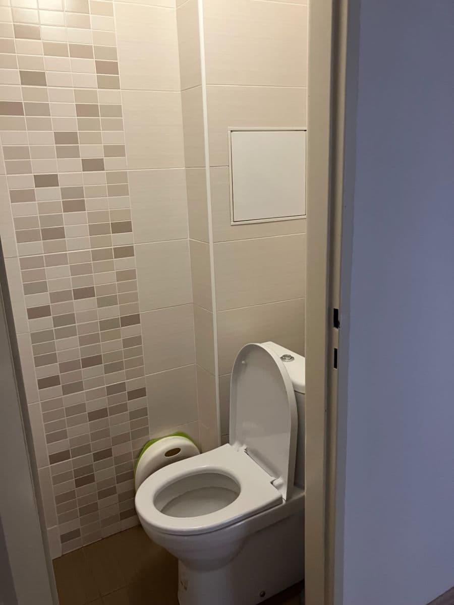 Prenájom bytu 3-izbový 72 m², Lvovská, Praha, Praha Prenájom bytu 3-izbový 72 m², Lvovská, Praha, Praha