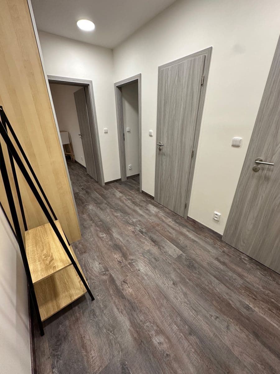 Prenájom bytu 2-izbový 56 m², Arabská, Praha, Praha Prenájom bytu 2-izbový 56 m², Arabská, Praha, Praha