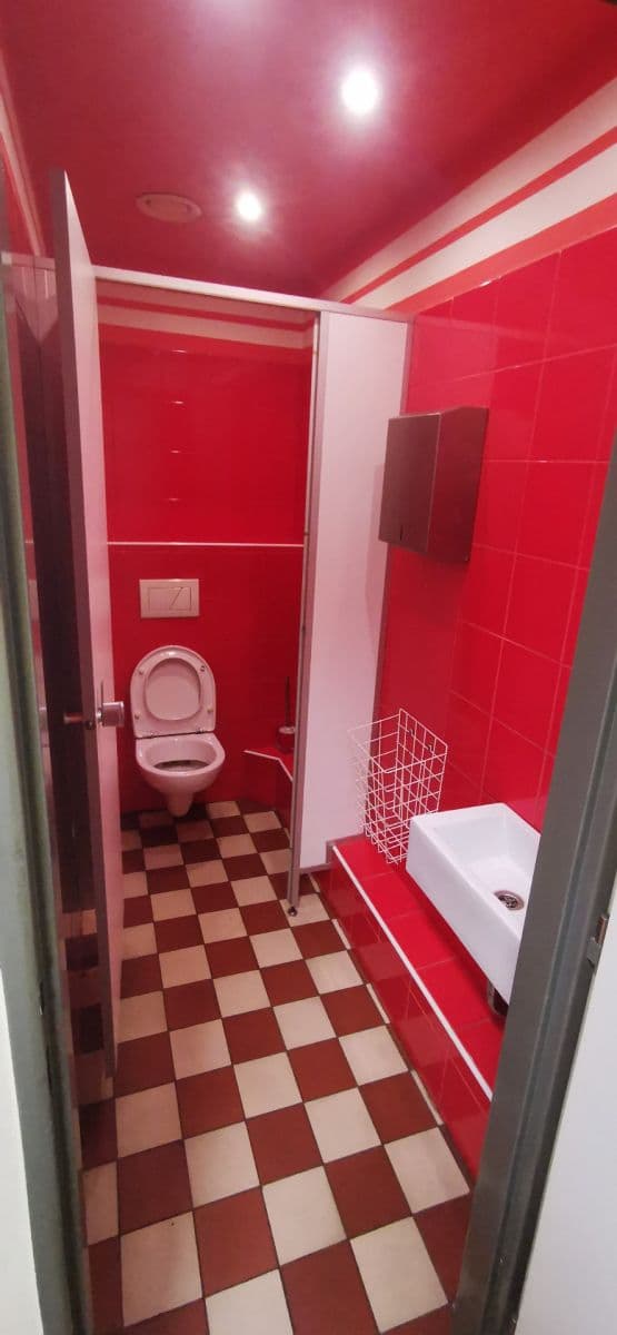 Prenájom nebytového priestoru 65 m², Kpt. Nálepky, Tábor, Jihočeský kraj Prenájom nebytového priestoru 65 m², Kpt. Nálepky, Tábor, Jihočeský kraj