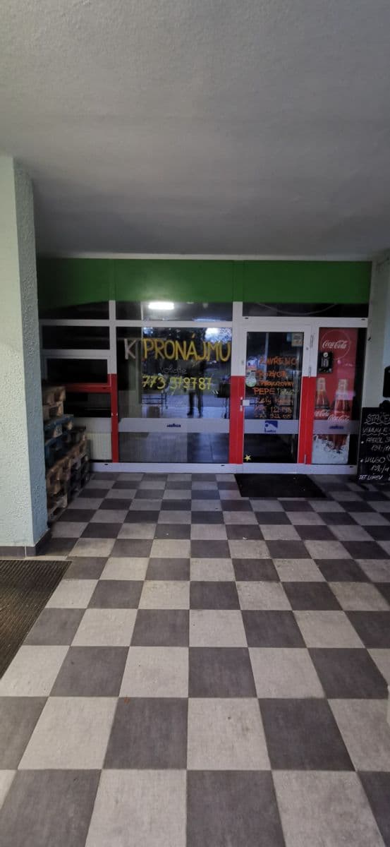 Prenájom nebytového priestoru 65 m², Kpt. Nálepky, Tábor, Jihočeský kraj Prenájom nebytového priestoru 65 m², Kpt. Nálepky, Tábor, Jihočeský kraj