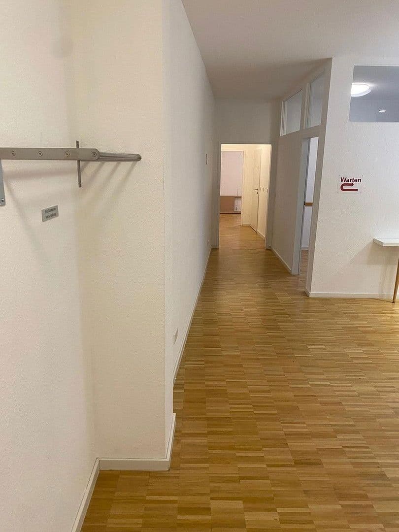 Prenájom kancelárie 128 m², Werth 58, Wuppertal, Severné Porýnie - Westfálsko Prenájom kancelárie 128 m², Werth 58, Wuppertal, Severné Porýnie - Westfálsko