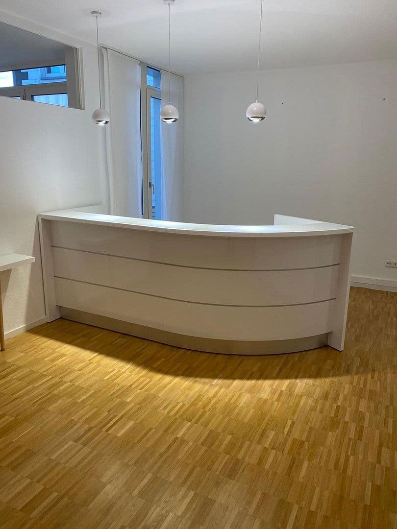 Prenájom kancelárie 128 m², Werth 58, Wuppertal, Severné Porýnie - Westfálsko Prenájom kancelárie 128 m², Werth 58, Wuppertal, Severné Porýnie - Westfálsko