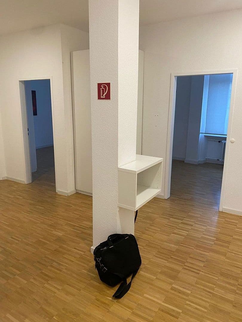 Prenájom kancelárie 128 m², Werth 58, Wuppertal, Severné Porýnie - Westfálsko Prenájom kancelárie 128 m², Werth 58, Wuppertal, Severné Porýnie - Westfálsko