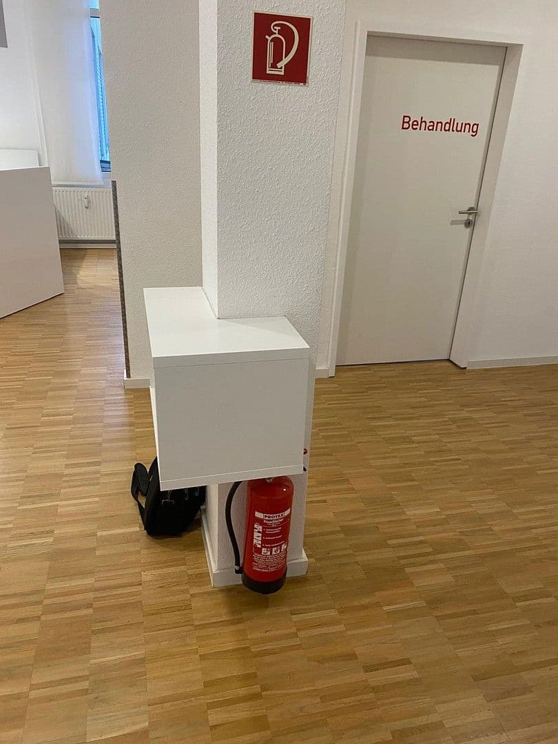 Prenájom kancelárie 128 m², Werth 58, Wuppertal, Severné Porýnie - Westfálsko Prenájom kancelárie 128 m², Werth 58, Wuppertal, Severné Porýnie - Westfálsko