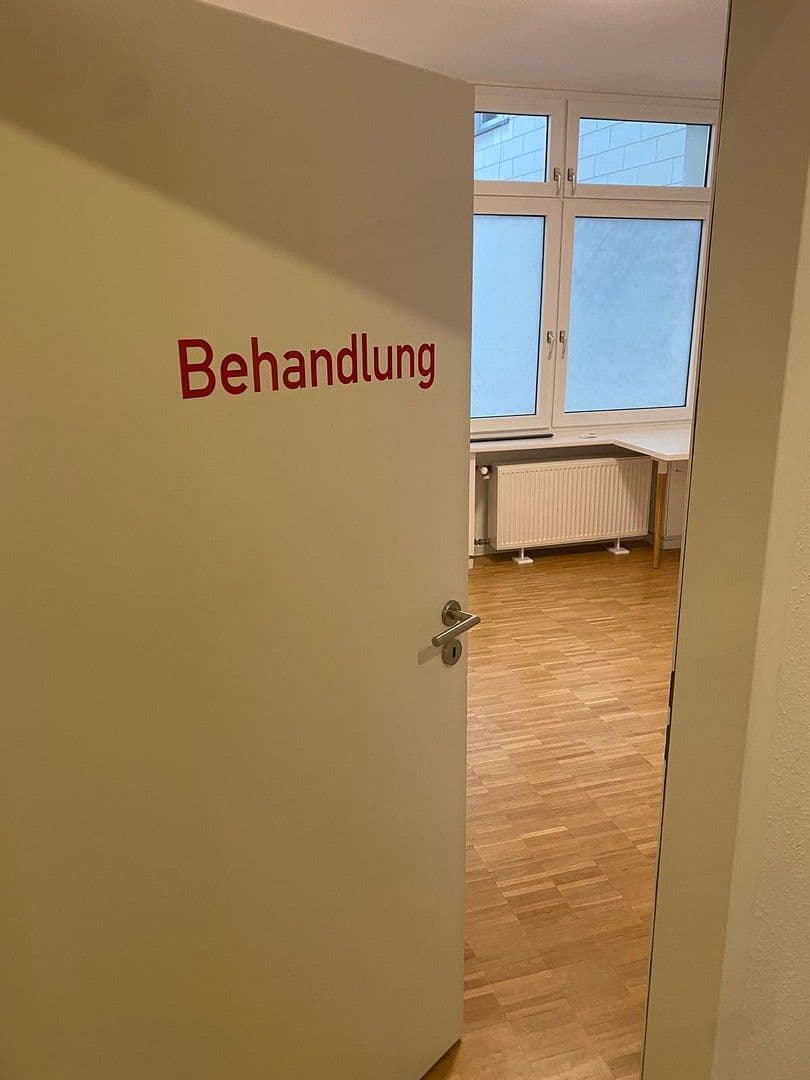 Prenájom kancelárie 128 m², Werth 58, Wuppertal, Severné Porýnie - Westfálsko Prenájom kancelárie 128 m², Werth 58, Wuppertal, Severné Porýnie - Westfálsko