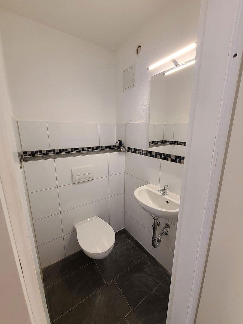 Prenájom bytu 2-izbový 73 m², Siemensstraße 10, Darmstadt, Hesensko Prenájom bytu 2-izbový 73 m², Siemensstraße 10, Darmstadt, Hesensko