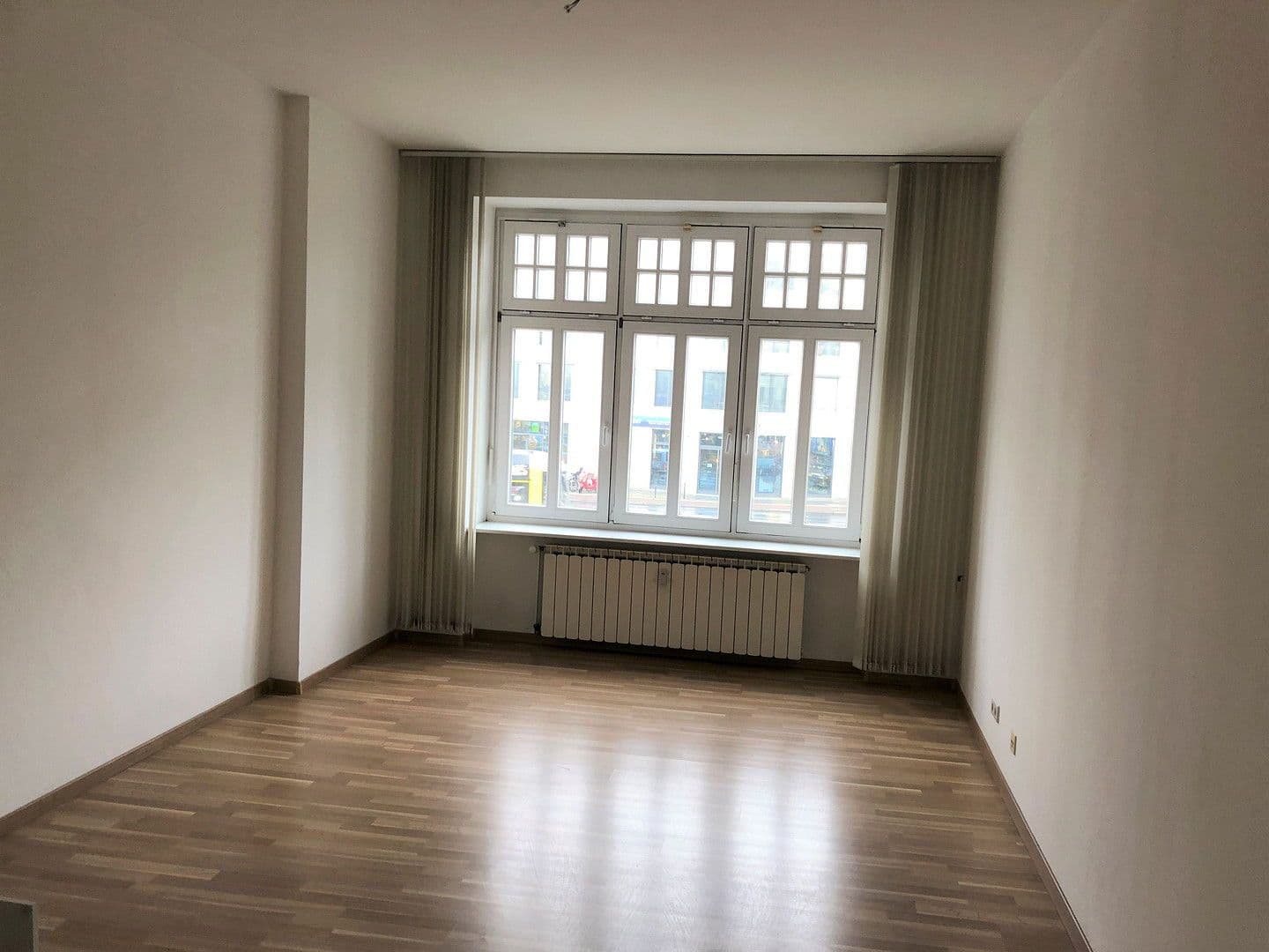 Prenájom kancelárie 101 m², Gustav-Adolf-Str. 1, Berlin, Berlín Prenájom kancelárie 101 m², Gustav-Adolf-Str. 1, Berlin, Berlín