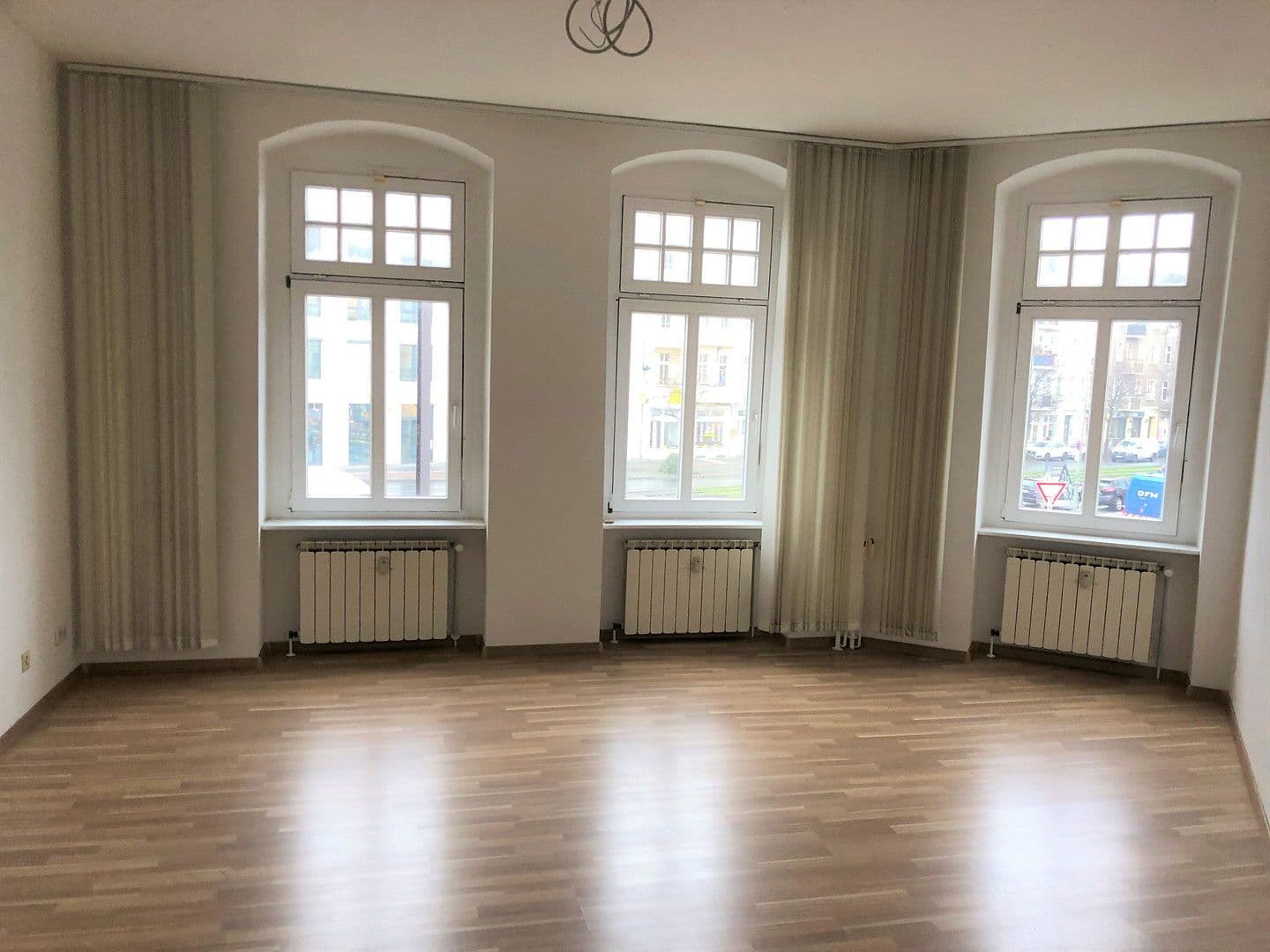 Prenájom kancelárie 101 m², Gustav-Adolf-Str. 1, Berlin, Berlín Prenájom kancelárie 101 m², Gustav-Adolf-Str. 1, Berlin, Berlín