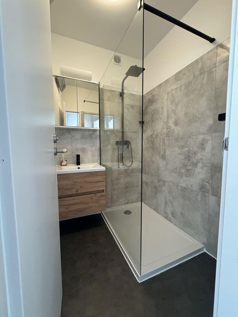 Prenájom bytu 2-izbový 63 m², Maria Enzersdorf, Dolné Rakúsko Prenájom bytu 2-izbový 63 m², Maria Enzersdorf, Dolné Rakúsko