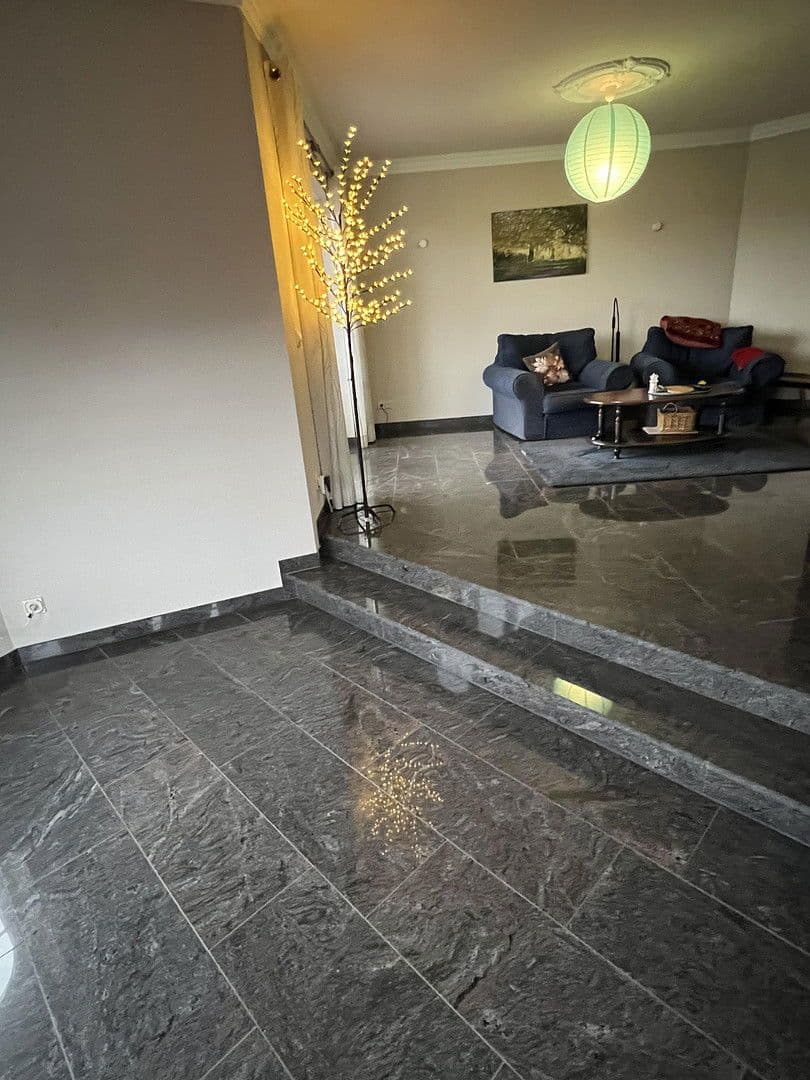 Predaj domu 227 m², pozemek 978 m², Fichtenau, Bádensko-Wurttembersko Predaj domu 227 m², pozemek 978 m², Fichtenau, Bádensko-Wurttembersko