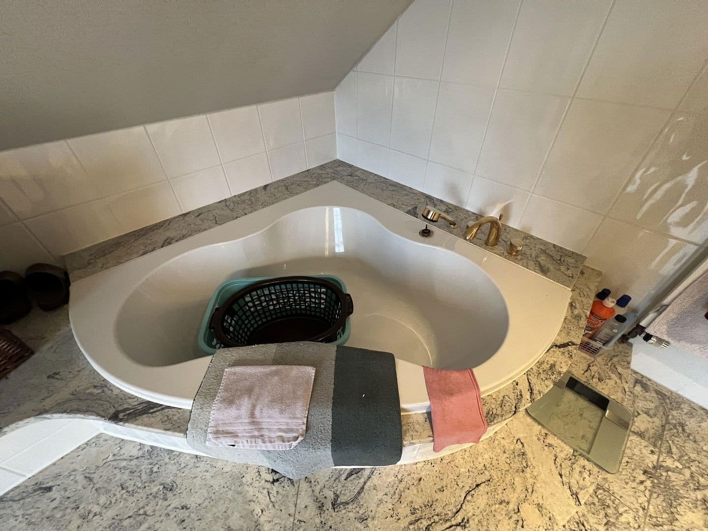 Predaj domu 227 m², pozemek 978 m², Fichtenau, Bádensko-Wurttembersko Predaj domu 227 m², pozemek 978 m², Fichtenau, Bádensko-Wurttembersko