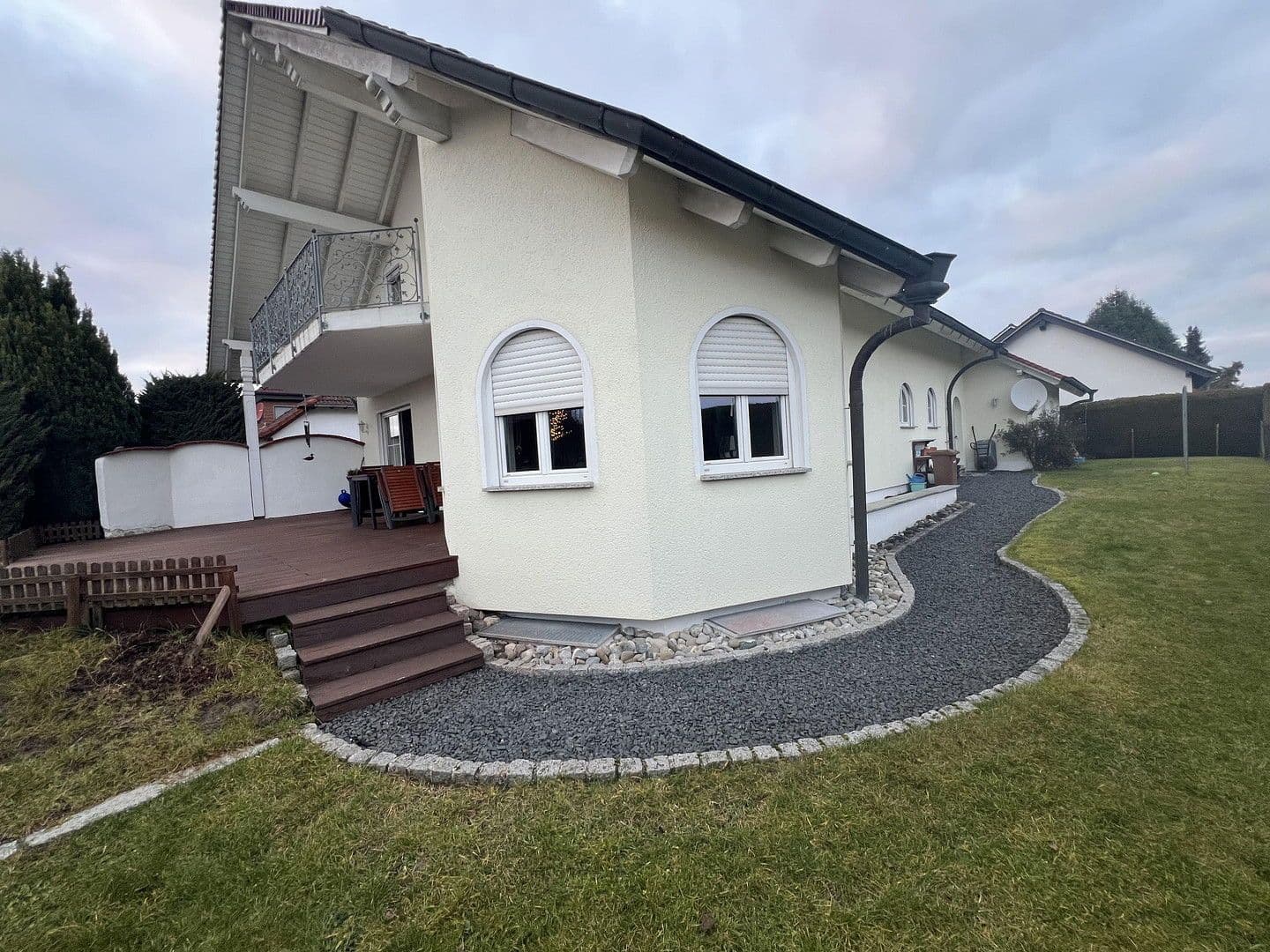Predaj domu 227 m², pozemek 978 m², Fichtenau, Bádensko-Wurttembersko Predaj domu 227 m², pozemek 978 m², Fichtenau, Bádensko-Wurttembersko