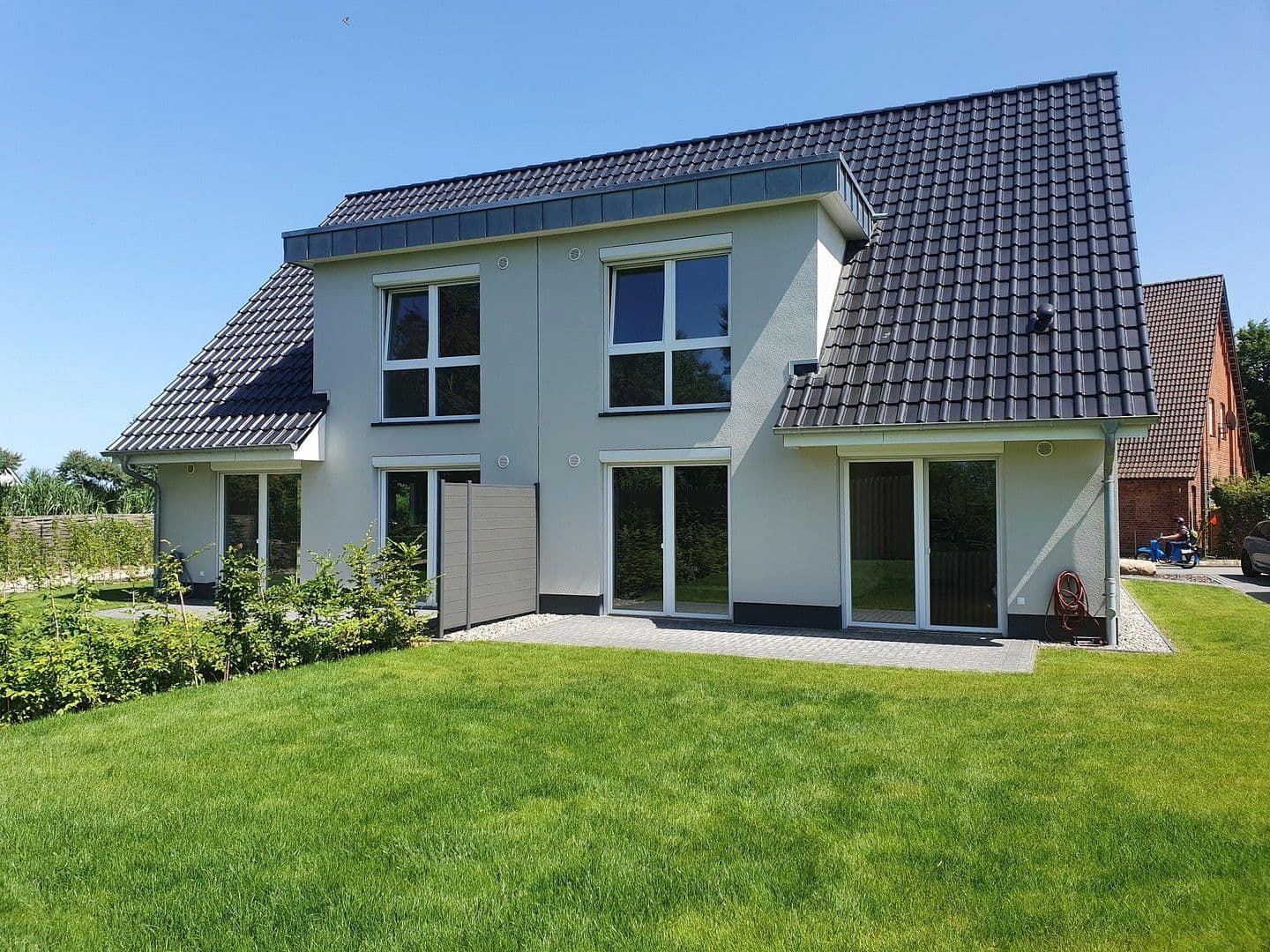 Prenájom domu 119 m², pozemek 512 m², Woltersdorf, Šlezvicko-Holštajnsko Prenájom domu 119 m², pozemek 512 m², Woltersdorf, Šlezvicko-Holštajnsko