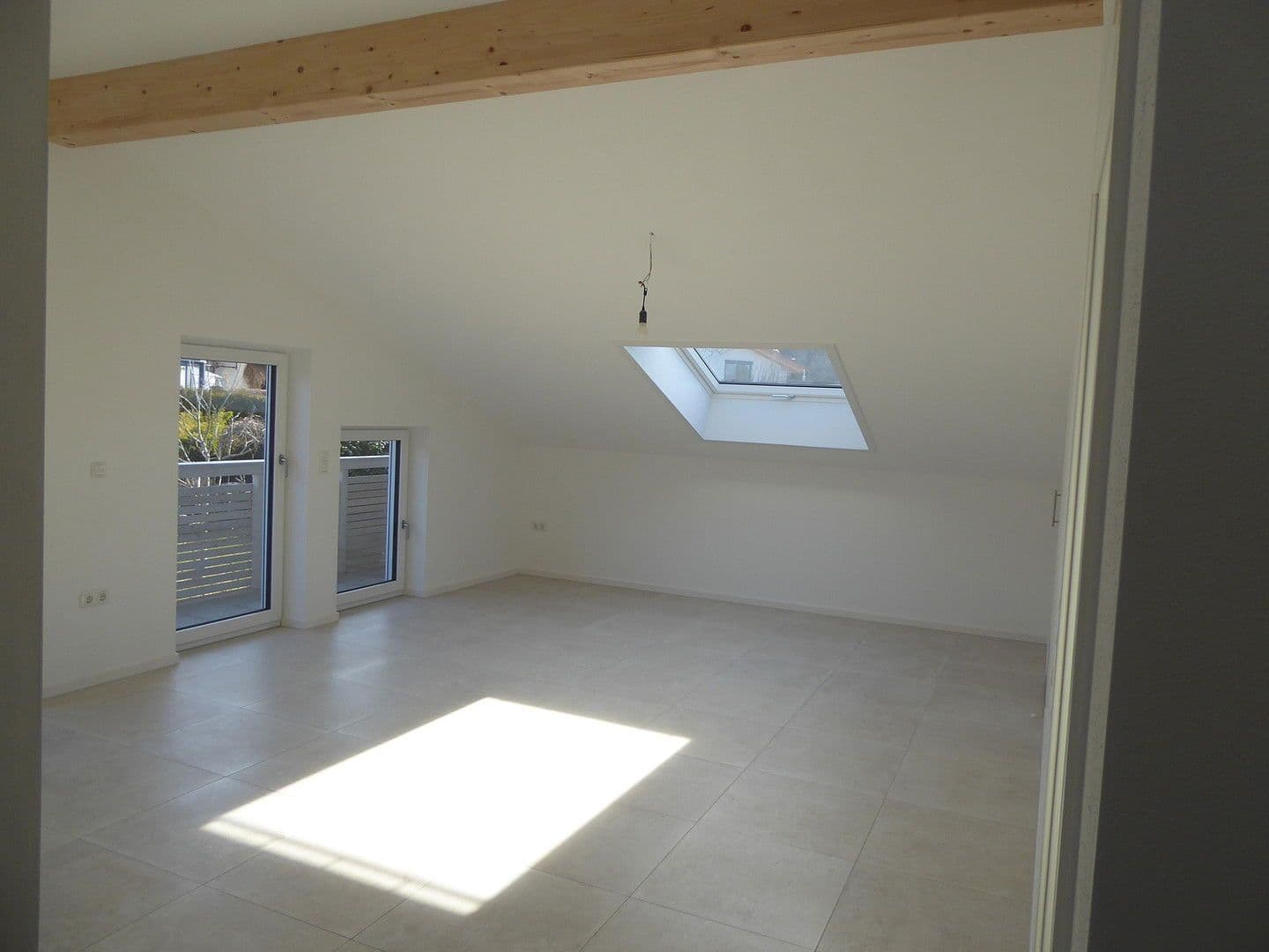 Prenájom bytu 3-izbový 75 m², Grabenstätt, Bavorsko Prenájom bytu 3-izbový 75 m², Grabenstätt, Bavorsko