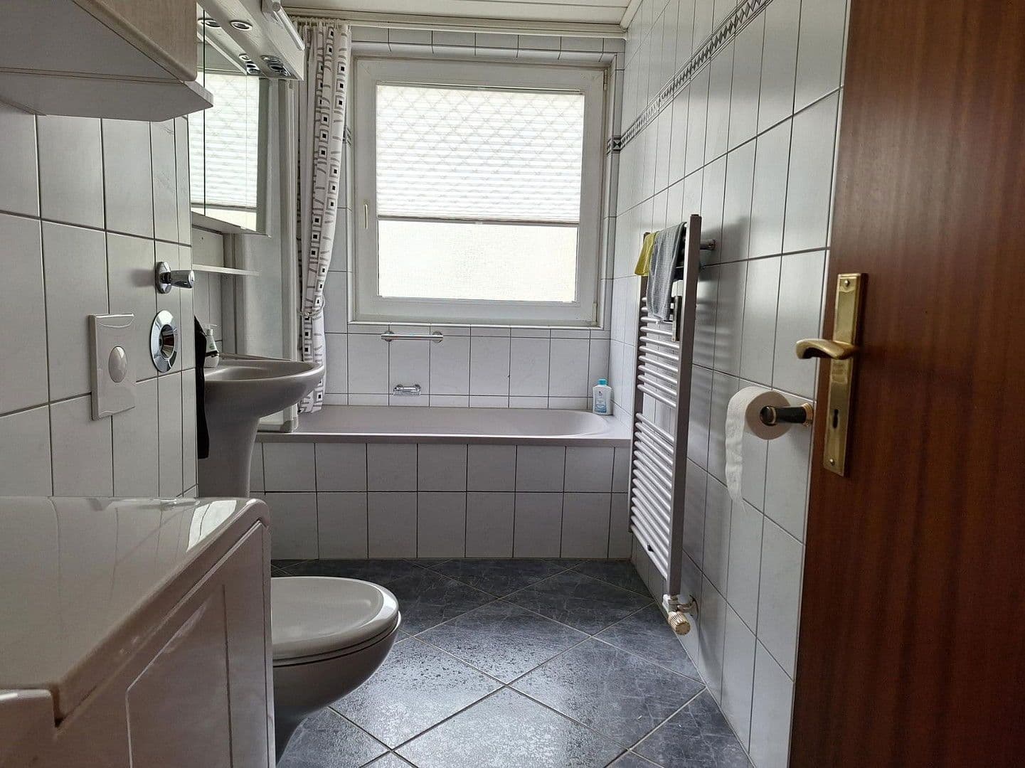 Predaj bytu 4-izbový 84 m², Königsbergerstr. 21, Isernhagen, Dolné Sasko Predaj bytu 4-izbový 84 m², Königsbergerstr. 21, Isernhagen, Dolné Sasko