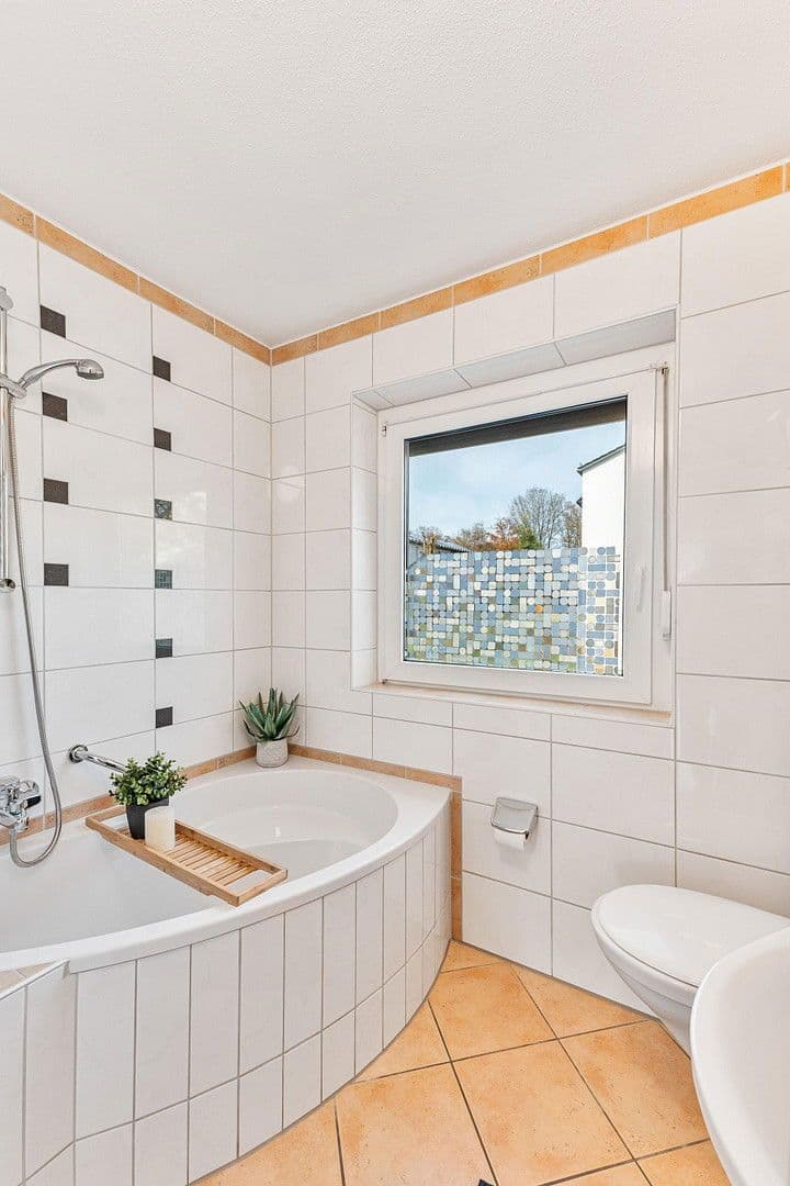 Predaj domu 117 m², pozemek 185 m², Ulm, Bádensko-Wurttembersko Predaj domu 117 m², pozemek 185 m², Ulm, Bádensko-Wurttembersko