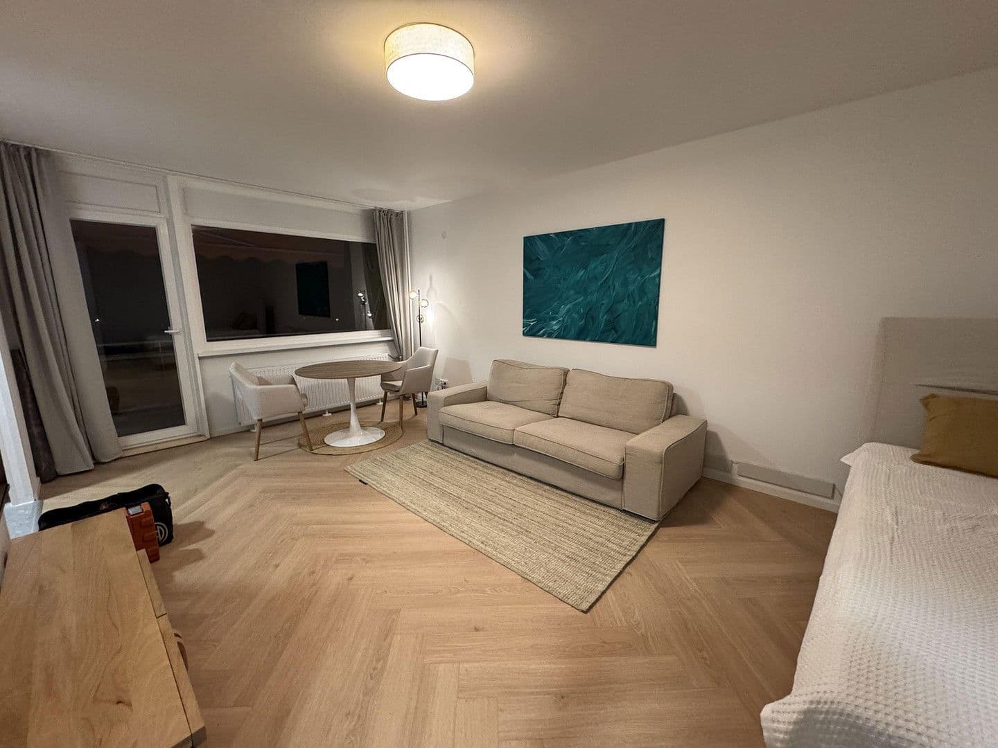 Prenájom bytu 1-izbový 36 m², Berlin, Berlín Prenájom bytu 1-izbový 36 m², Berlin, Berlín