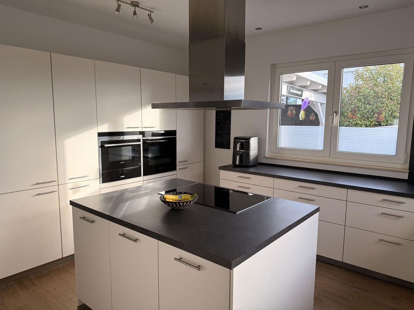 Predaj domu 220 m², pozemek 498 m², Kelsterbach, Hesensko Predaj domu 220 m², pozemek 498 m², Kelsterbach, Hesensko