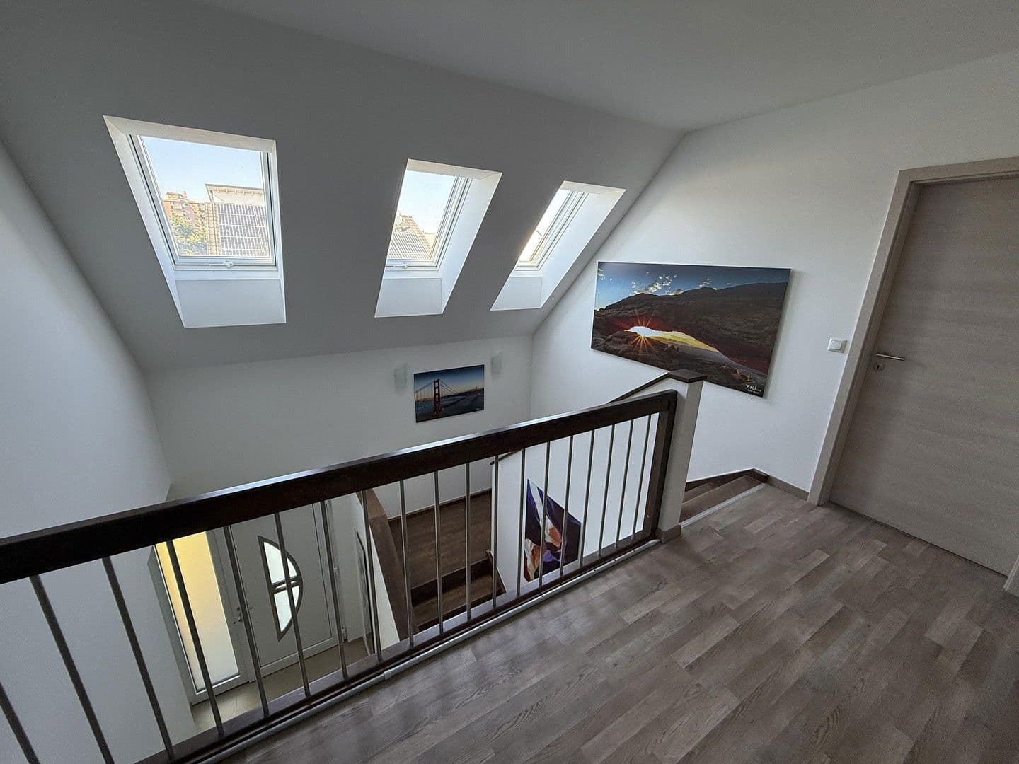 Predaj domu 220 m², pozemek 498 m², Kelsterbach, Hesensko Predaj domu 220 m², pozemek 498 m², Kelsterbach, Hesensko