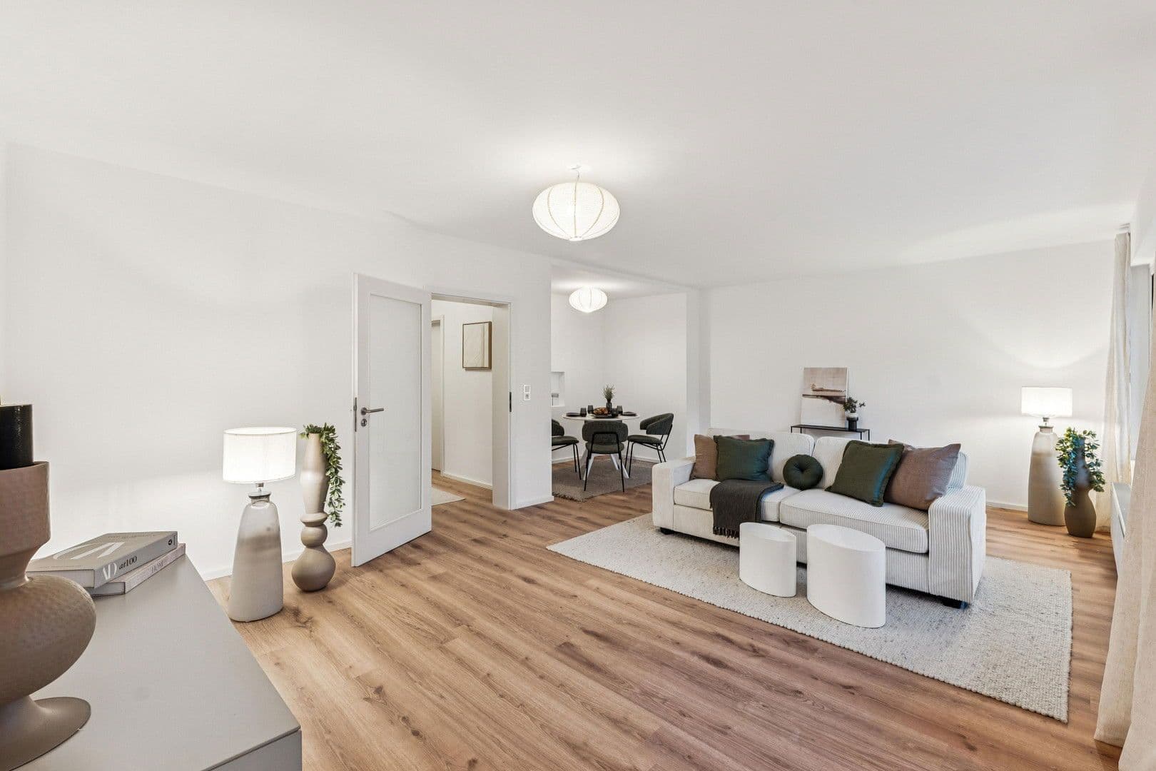 Predaj domu 138 m², pozemek 250 m², Seelze, Dolné Sasko Predaj domu 138 m², pozemek 250 m², Seelze, Dolné Sasko