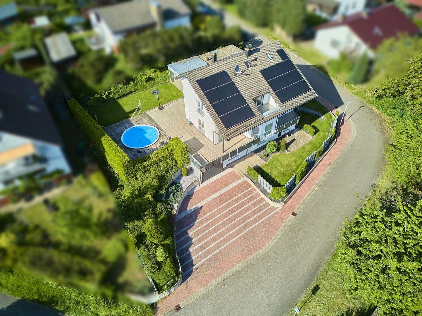 Prenájom bytu 6-izbový 230 m², Im Langenmorgen 2, Neckarsteinach, Hesensko Prenájom bytu 6-izbový 230 m², Im Langenmorgen 2, Neckarsteinach, Hesensko