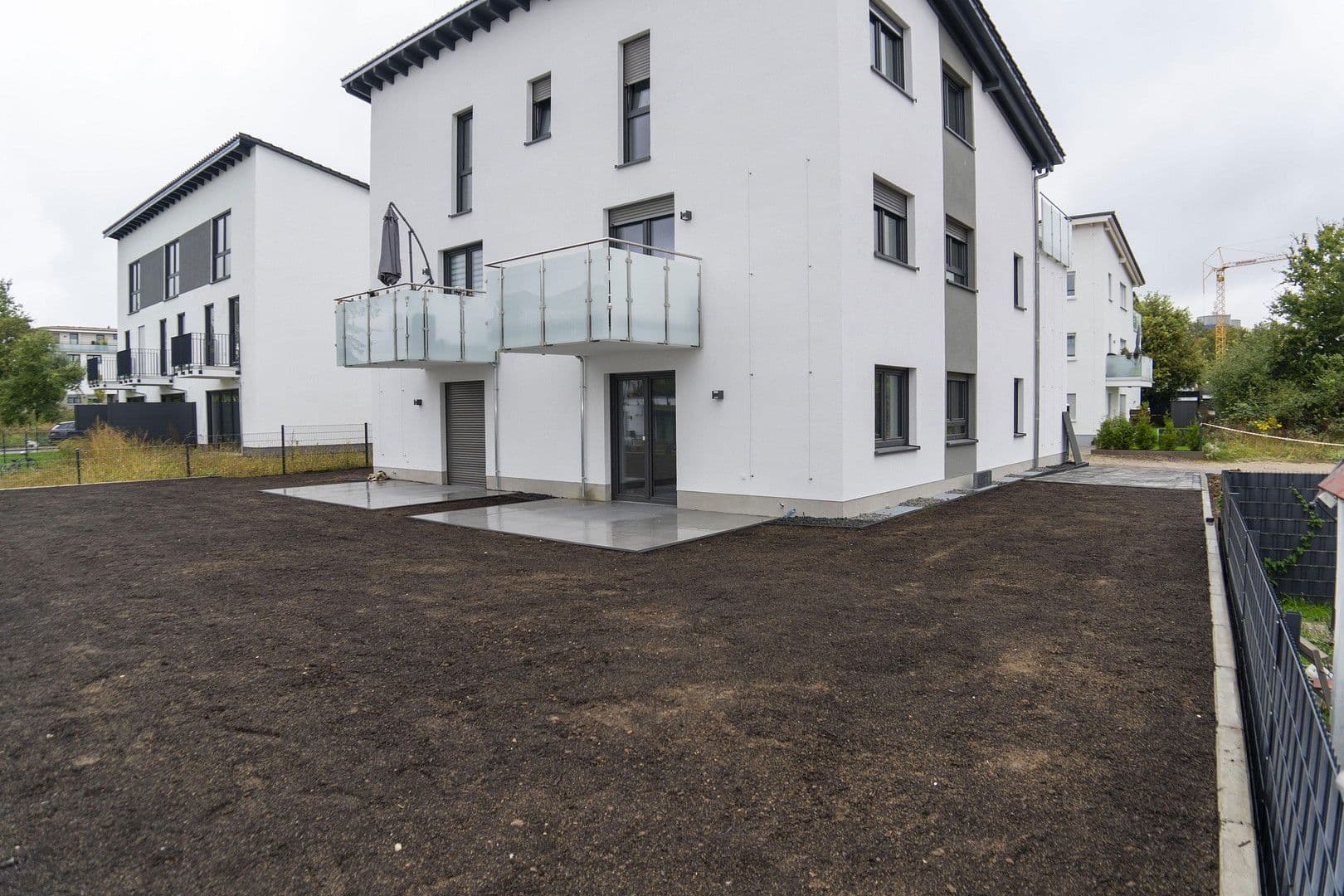 Prenájom bytu 4-izbový 137 m², Pfarrer-Kaspar-Walter-Straße 28, Offenbach am Main, Hesensko Prenájom bytu 4-izbový 137 m², Pfarrer-Kaspar-Walter-Straße 28, Offenbach am Main, Hesensko