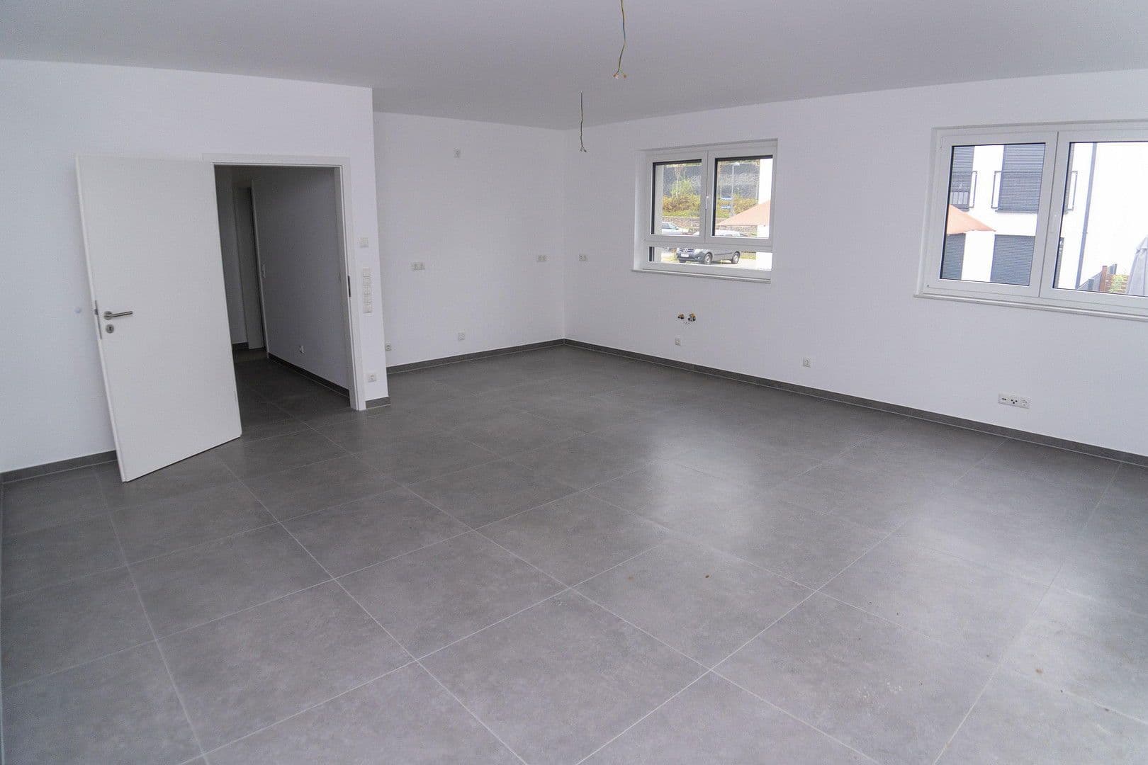 Prenájom bytu 4-izbový 137 m², Pfarrer-Kaspar-Walter-Straße 28, Offenbach am Main, Hesensko Prenájom bytu 4-izbový 137 m², Pfarrer-Kaspar-Walter-Straße 28, Offenbach am Main, Hesensko