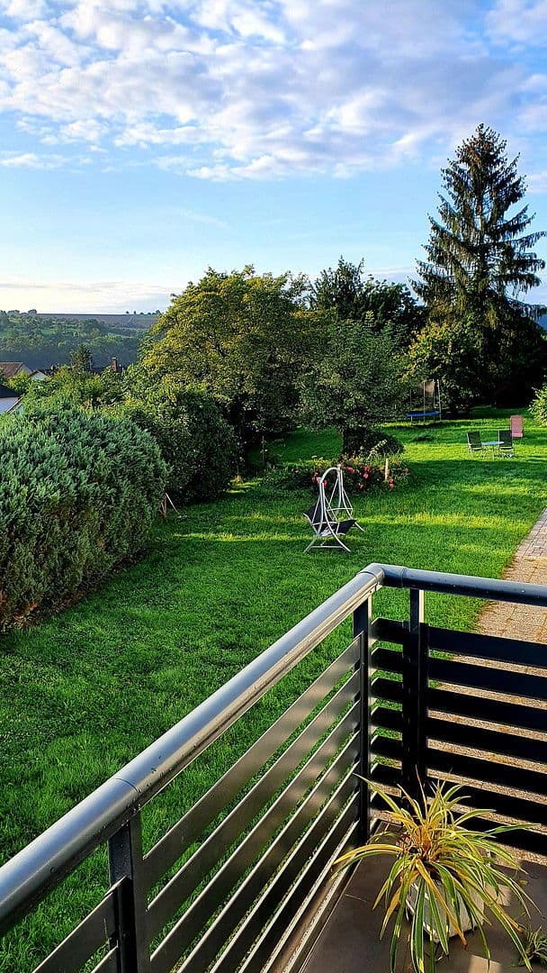 Predaj domu 292 m², pozemek 3.012 m², Herbolzheim, Bádensko-Wurttembersko Predaj domu 292 m², pozemek 3.012 m², Herbolzheim, Bádensko-Wurttembersko