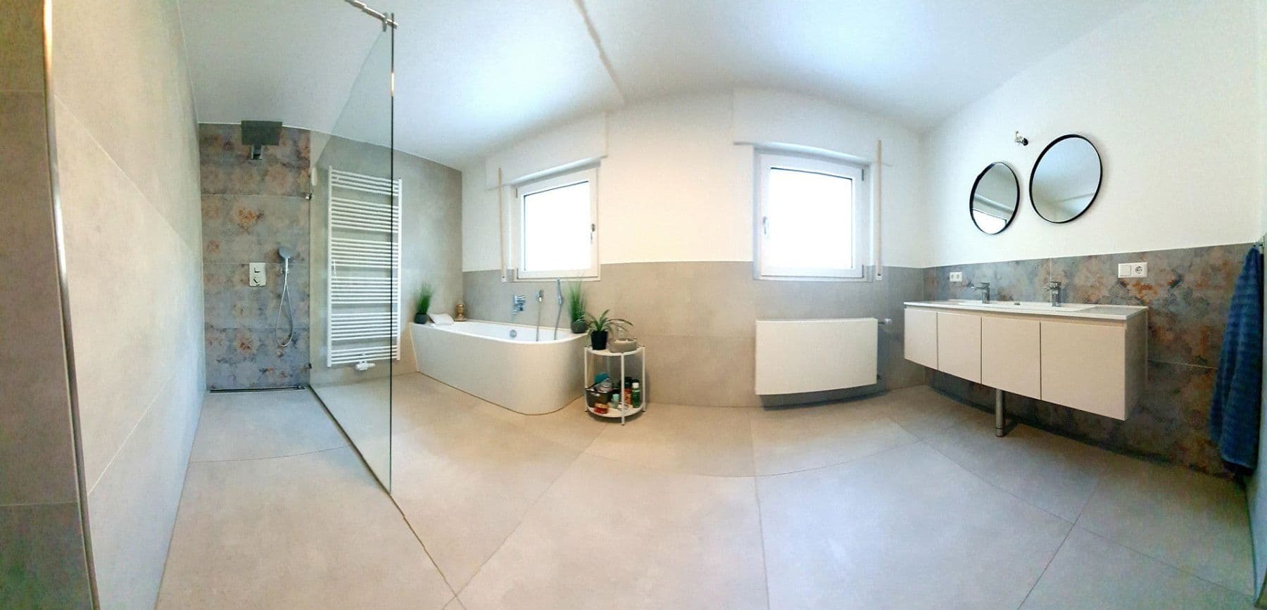 Predaj domu 292 m², pozemek 3.012 m², Herbolzheim, Bádensko-Wurttembersko Predaj domu 292 m², pozemek 3.012 m², Herbolzheim, Bádensko-Wurttembersko