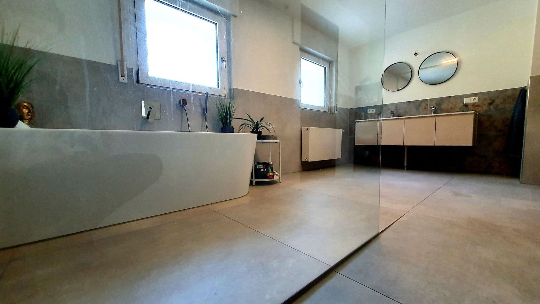 Predaj domu 292 m², pozemek 3.012 m², Herbolzheim, Bádensko-Wurttembersko Predaj domu 292 m², pozemek 3.012 m², Herbolzheim, Bádensko-Wurttembersko