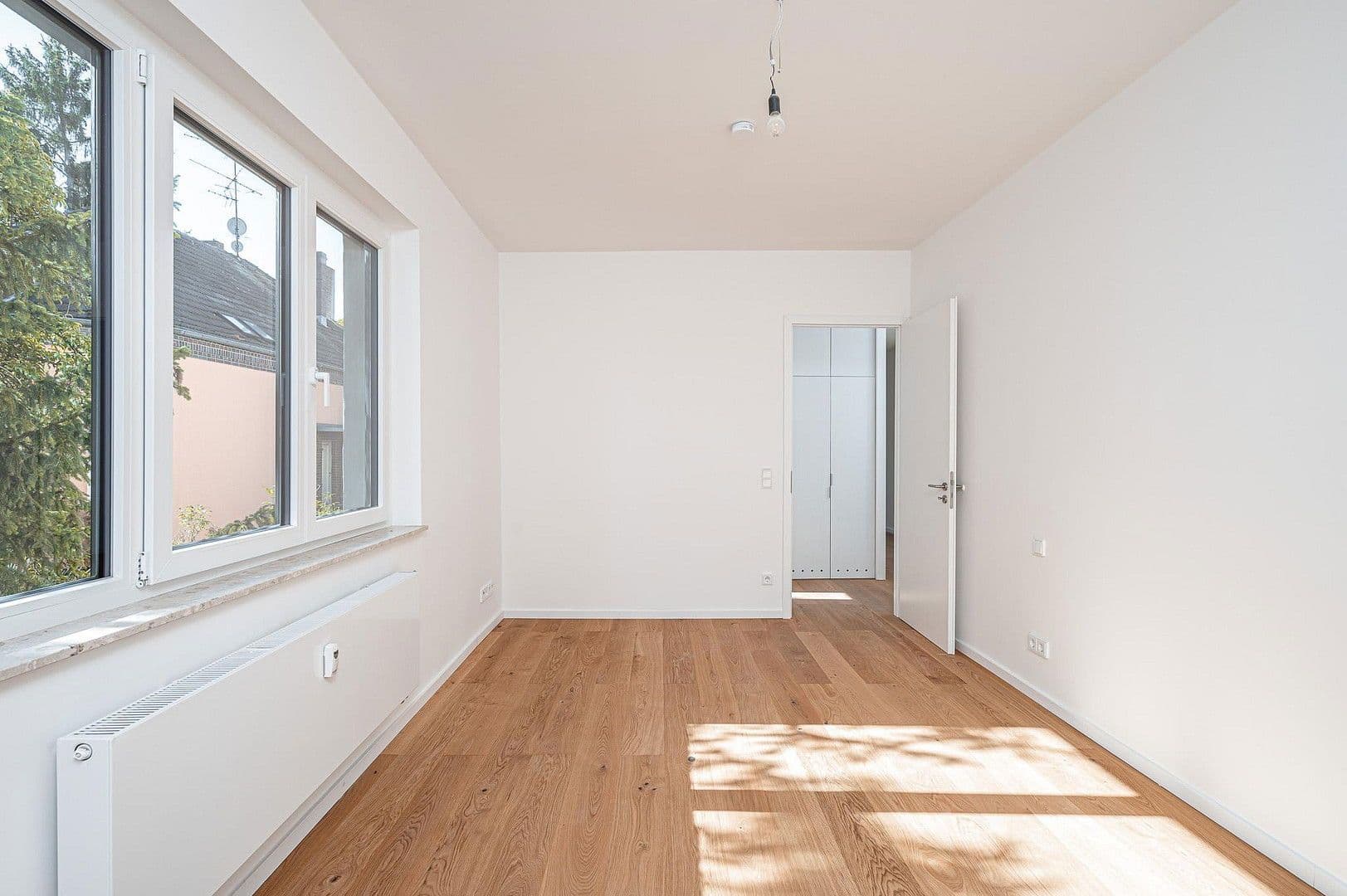 Predaj bytu 2-izbový 62 m², Leydenallee 37, Berlin, Berlín Predaj bytu 2-izbový 62 m², Leydenallee 37, Berlin, Berlín