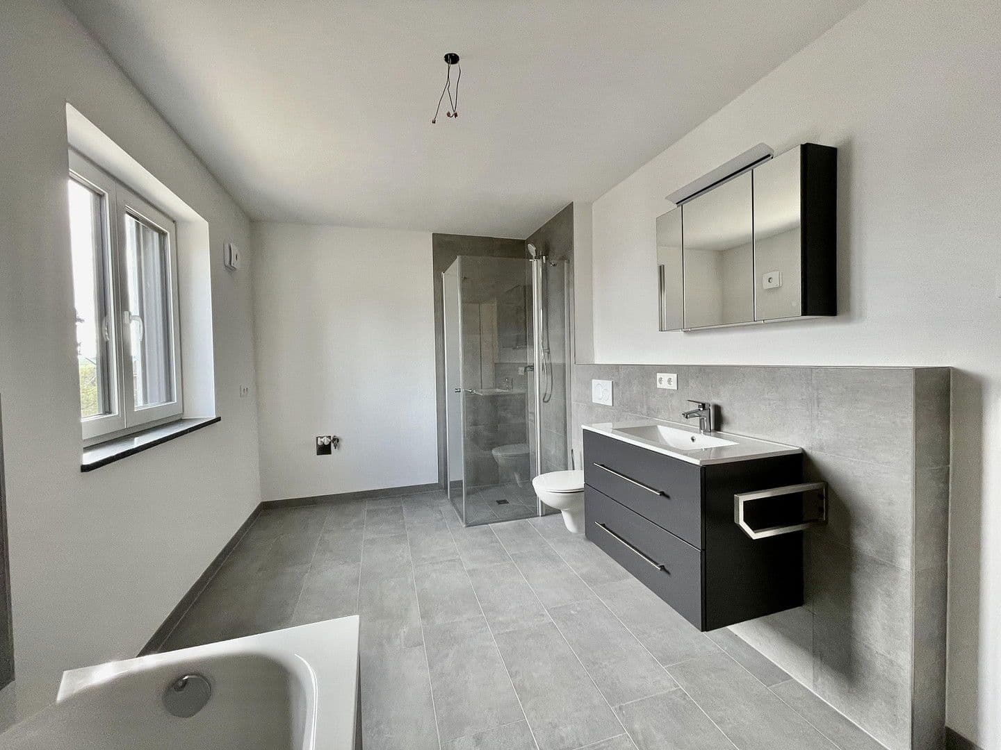 Prenájom bytu 3-izbový 89 m², Haupstraße 39, Unterdietfurt, Bavorsko Prenájom bytu 3-izbový 89 m², Haupstraße 39, Unterdietfurt, Bavorsko