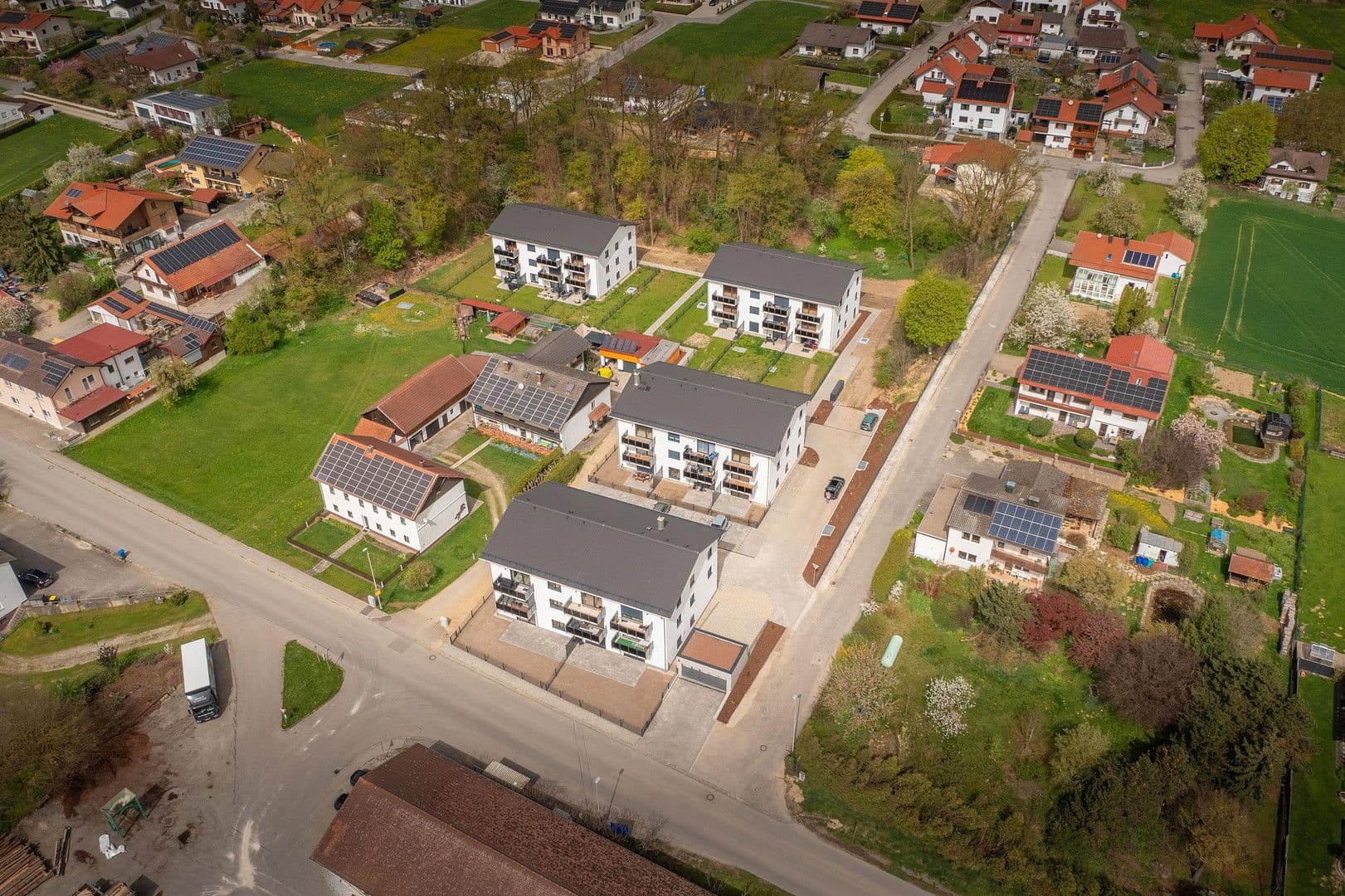 Prenájom bytu 3-izbový 89 m², Haupstraße 39, Unterdietfurt, Bavorsko Prenájom bytu 3-izbový 89 m², Haupstraße 39, Unterdietfurt, Bavorsko