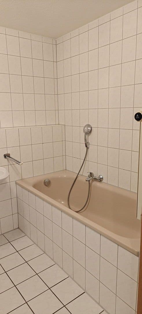 Predaj bytu 2-izbový 68 m², Am Zwetschgenwäldle 9, Öhringen, Bádensko-Wurttembersko Predaj bytu 2-izbový 68 m², Am Zwetschgenwäldle 9, Öhringen, Bádensko-Wurttembersko