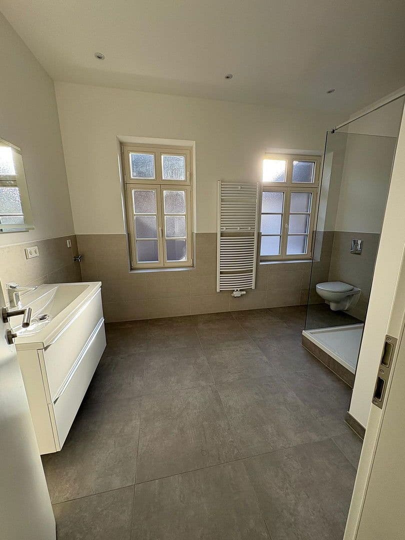 Prenájom bytu 4-izbový 104 m², Königstr. 92, Fürth, Bavorsko Prenájom bytu 4-izbový 104 m², Königstr. 92, Fürth, Bavorsko