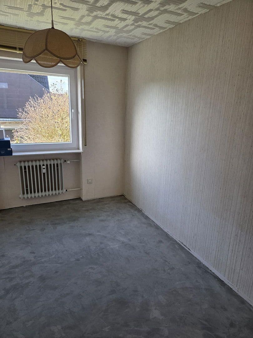 Predaj domu 209 m², pozemek 877 m², Böbingen an der Rems, Bádensko-Wurttembersko Predaj domu 209 m², pozemek 877 m², Böbingen an der Rems, Bádensko-Wurttembersko