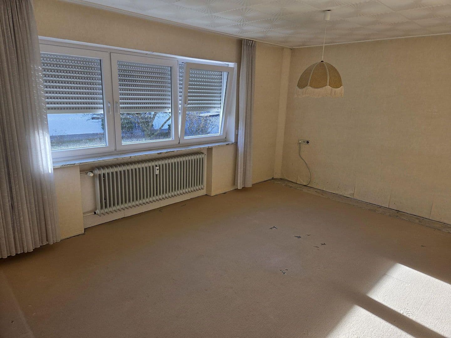 Predaj domu 209 m², pozemek 877 m², Böbingen an der Rems, Bádensko-Wurttembersko Predaj domu 209 m², pozemek 877 m², Böbingen an der Rems, Bádensko-Wurttembersko