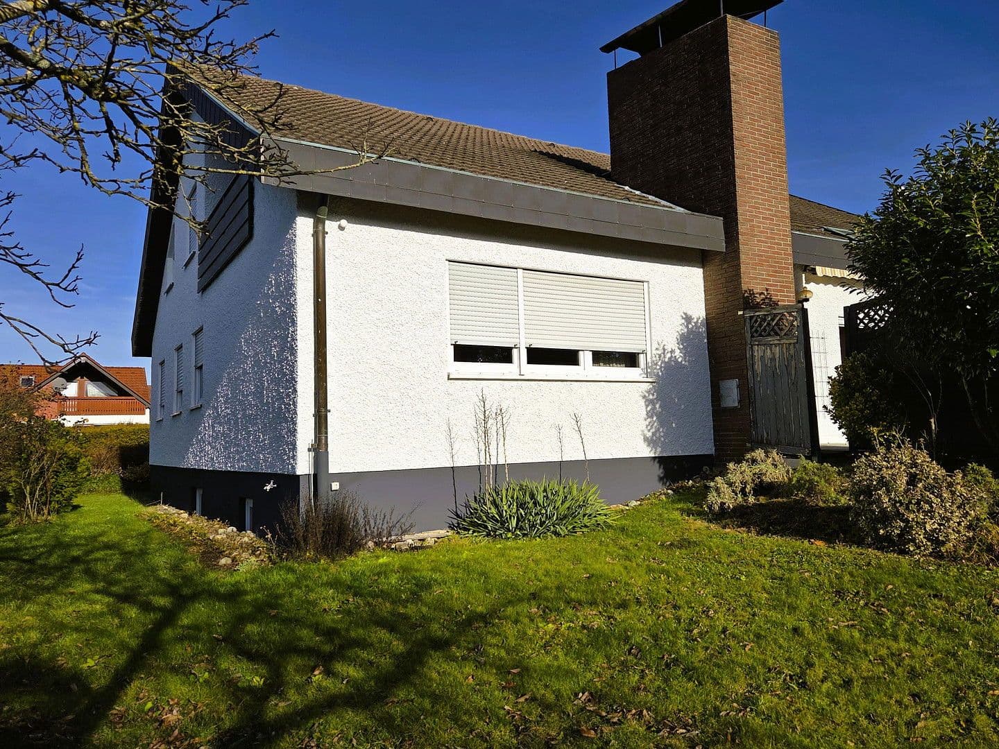 Predaj domu 209 m², pozemek 877 m², Böbingen an der Rems, Bádensko-Wurttembersko Predaj domu 209 m², pozemek 877 m², Böbingen an der Rems, Bádensko-Wurttembersko