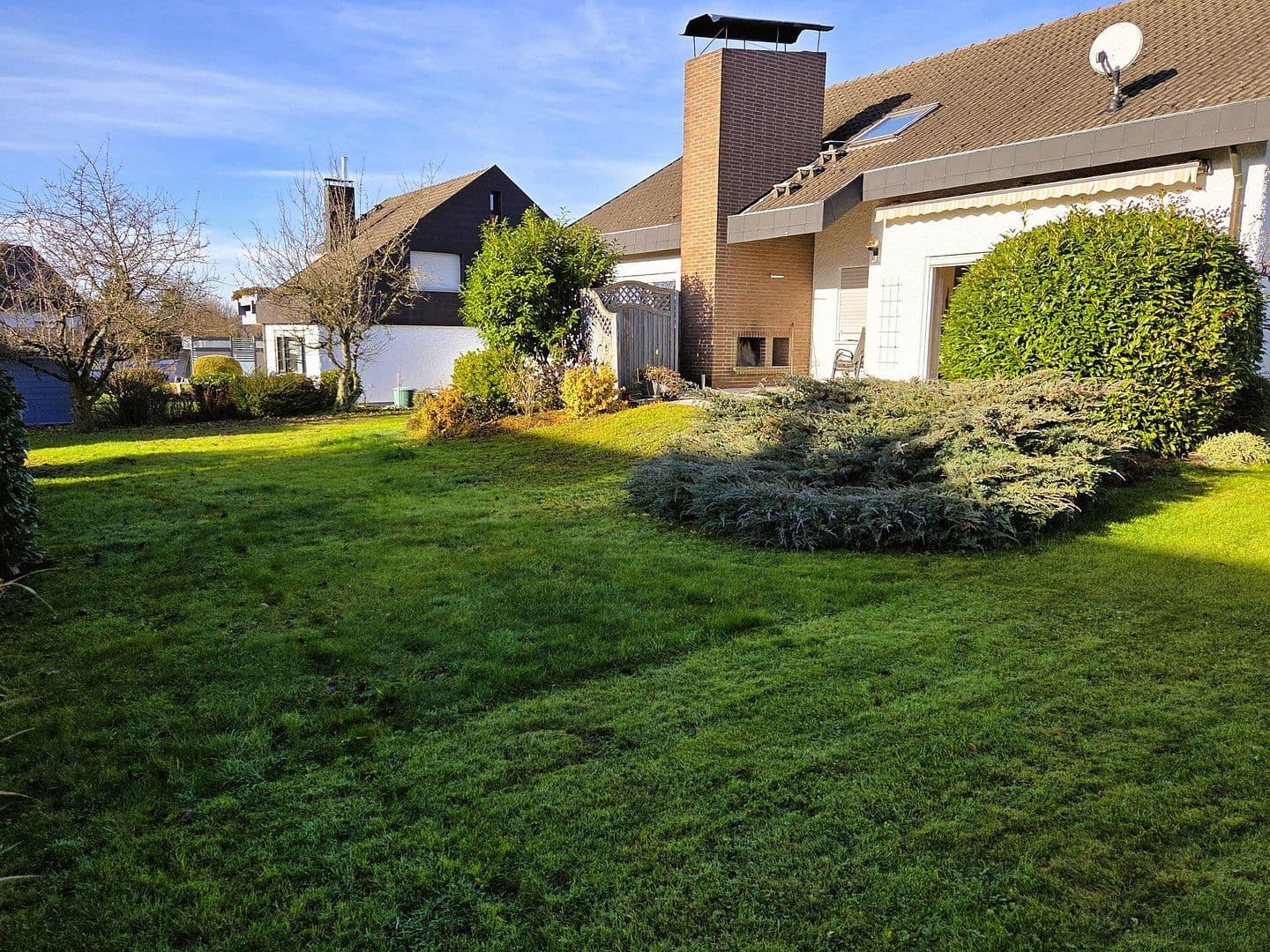 Predaj domu 209 m², pozemek 877 m², Böbingen an der Rems, Bádensko-Wurttembersko Predaj domu 209 m², pozemek 877 m², Böbingen an der Rems, Bádensko-Wurttembersko