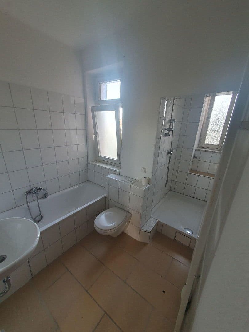 Prenájom bytu 3-izbový 80 m², Hindenburgstraße 85, Mühlacker, Bádensko-Wurttembersko Prenájom bytu 3-izbový 80 m², Hindenburgstraße 85, Mühlacker, Bádensko-Wurttembersko