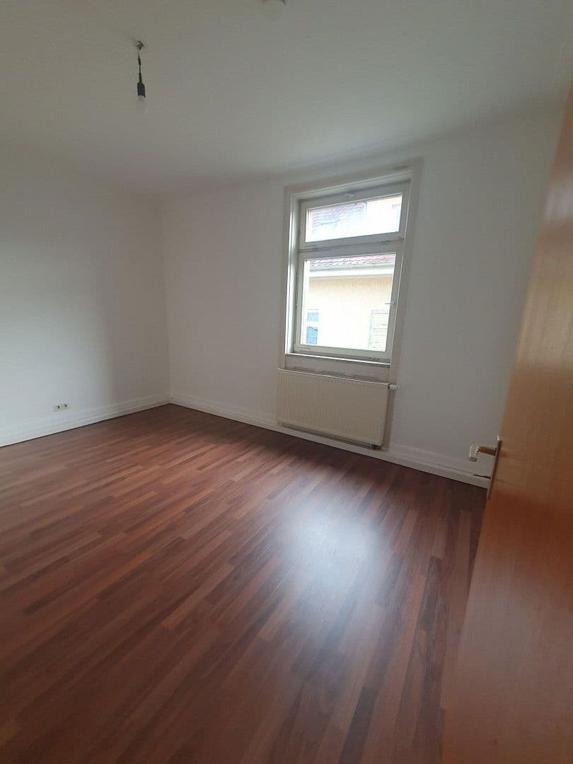 Prenájom bytu 3-izbový 80 m², Hindenburgstraße 85, Mühlacker, Bádensko-Wurttembersko Prenájom bytu 3-izbový 80 m², Hindenburgstraße 85, Mühlacker, Bádensko-Wurttembersko