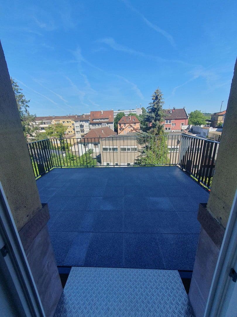 Prenájom bytu 3-izbový 80 m², Hindenburgstraße 85, Mühlacker, Bádensko-Wurttembersko Prenájom bytu 3-izbový 80 m², Hindenburgstraße 85, Mühlacker, Bádensko-Wurttembersko