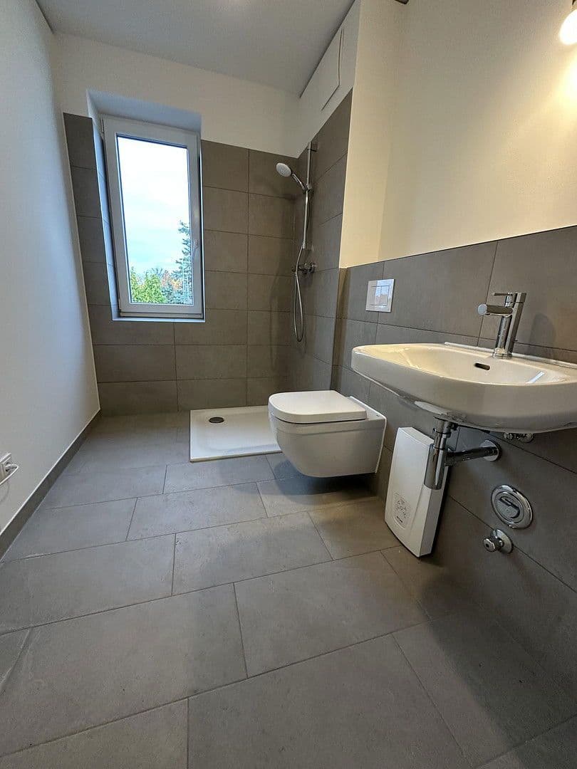 Prenájom bytu 3-izbový 68 m², Hamburg, Hamburg Prenájom bytu 3-izbový 68 m², Hamburg, Hamburg