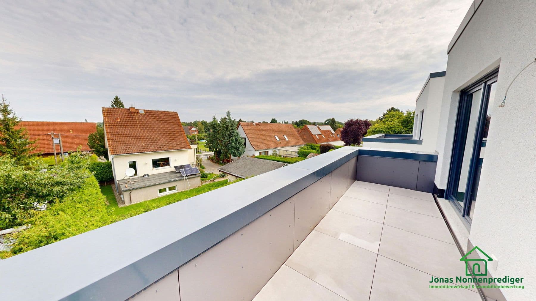 Predaj domu 144 m², pozemek 254 m², Kühls Acker 8, Schwerin, Meklenbursko-Predpomoransko Predaj domu 144 m², pozemek 254 m², Kühls Acker 8, Schwerin, Meklenbursko-Predpomoransko