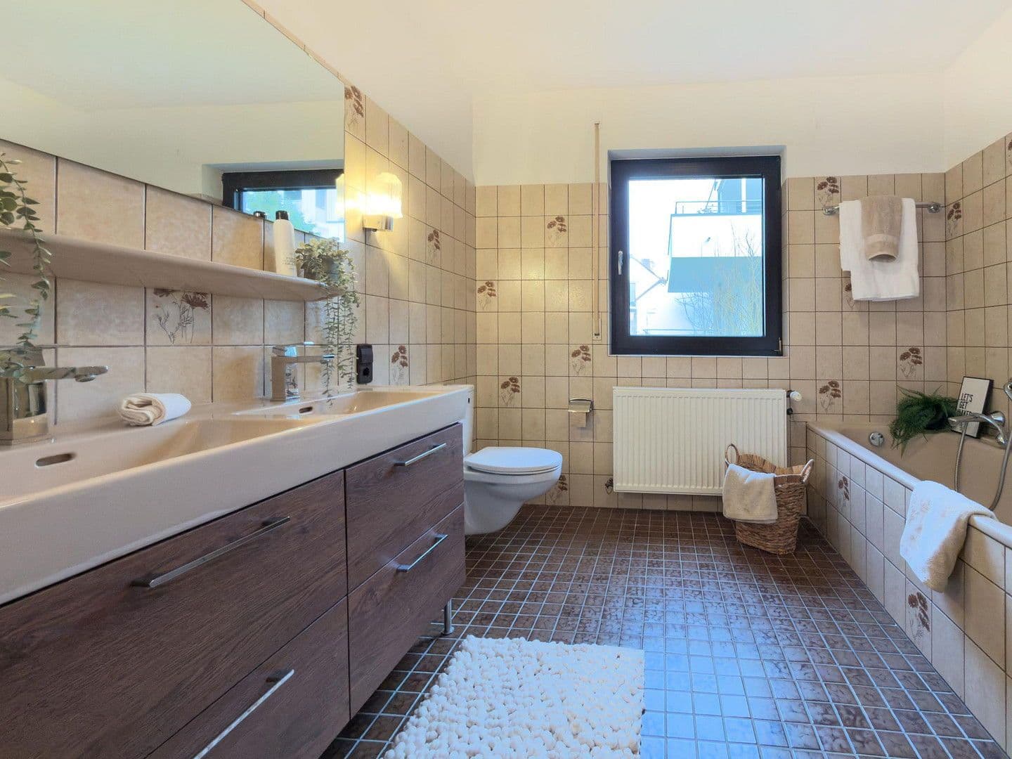 Predaj bytu 4-izbový 115 m², Kassel, Hesensko Predaj bytu 4-izbový 115 m², Kassel, Hesensko