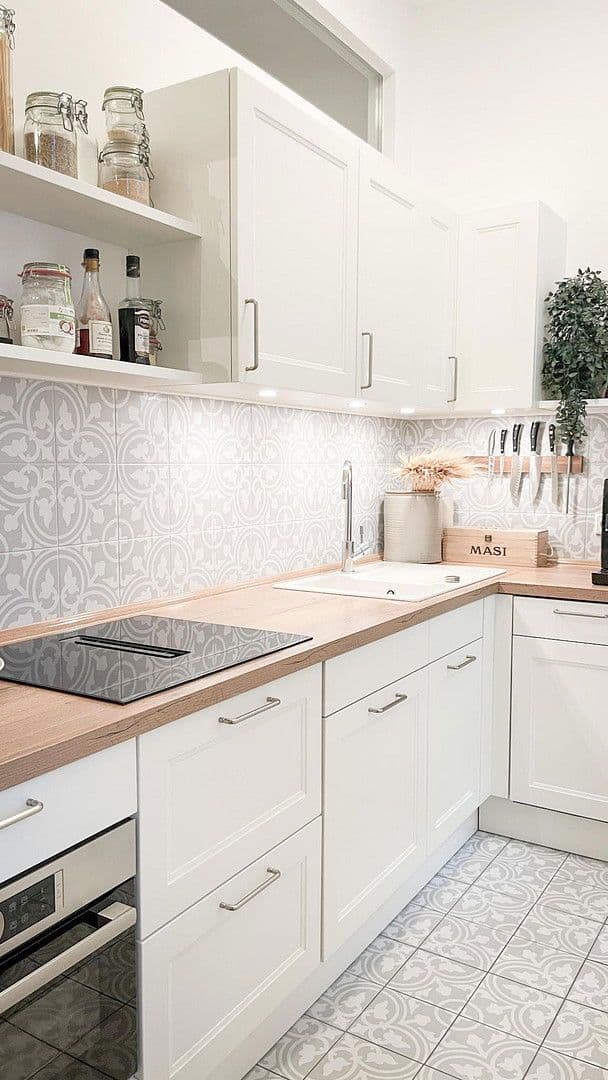 Prenájom bytu 3-izbový 81 m², Torstraße 225, Berlin, Berlín Prenájom bytu 3-izbový 81 m², Torstraße 225, Berlin, Berlín