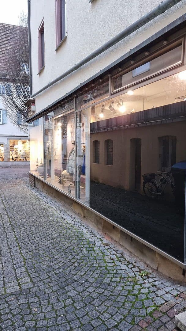 Prenájom nebytového priestoru 100 m², Bahnhofstr. 9, Rottenburg am Neckar, Bádensko-Wurttembersko Prenájom nebytového priestoru 100 m², Bahnhofstr. 9, Rottenburg am Neckar, Bádensko-Wurttembersko