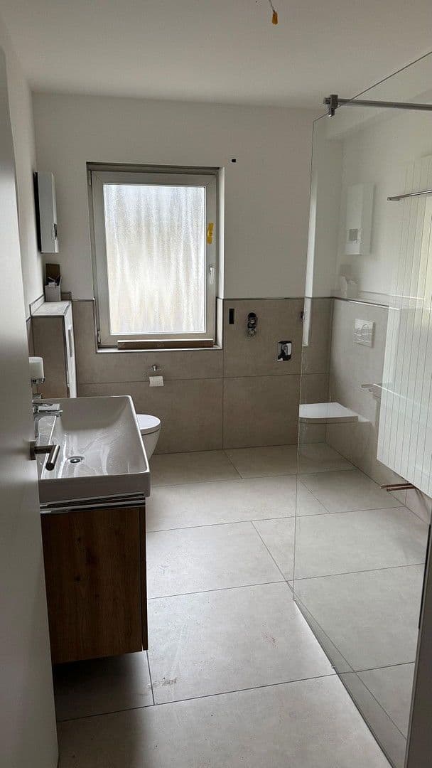 Prenájom bytu 3-izbový 87 m², Rheinböllen, Porýnie-Falcko Prenájom bytu 3-izbový 87 m², Rheinböllen, Porýnie-Falcko